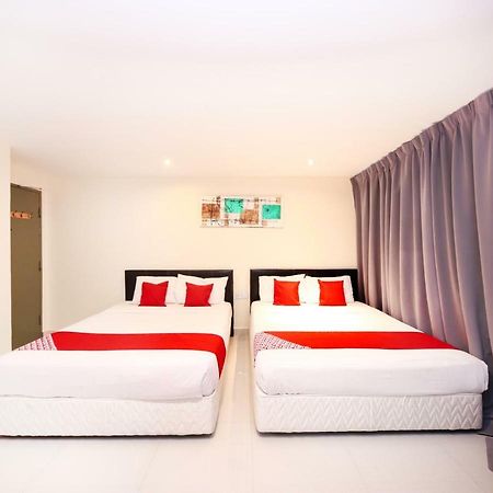 Oyo 786 The Citilite Hotel Куантан Екстер'єр фото